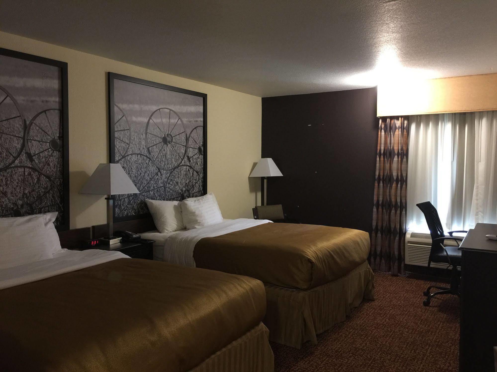 Super 8 By Wyndham Des Moines Exterior foto