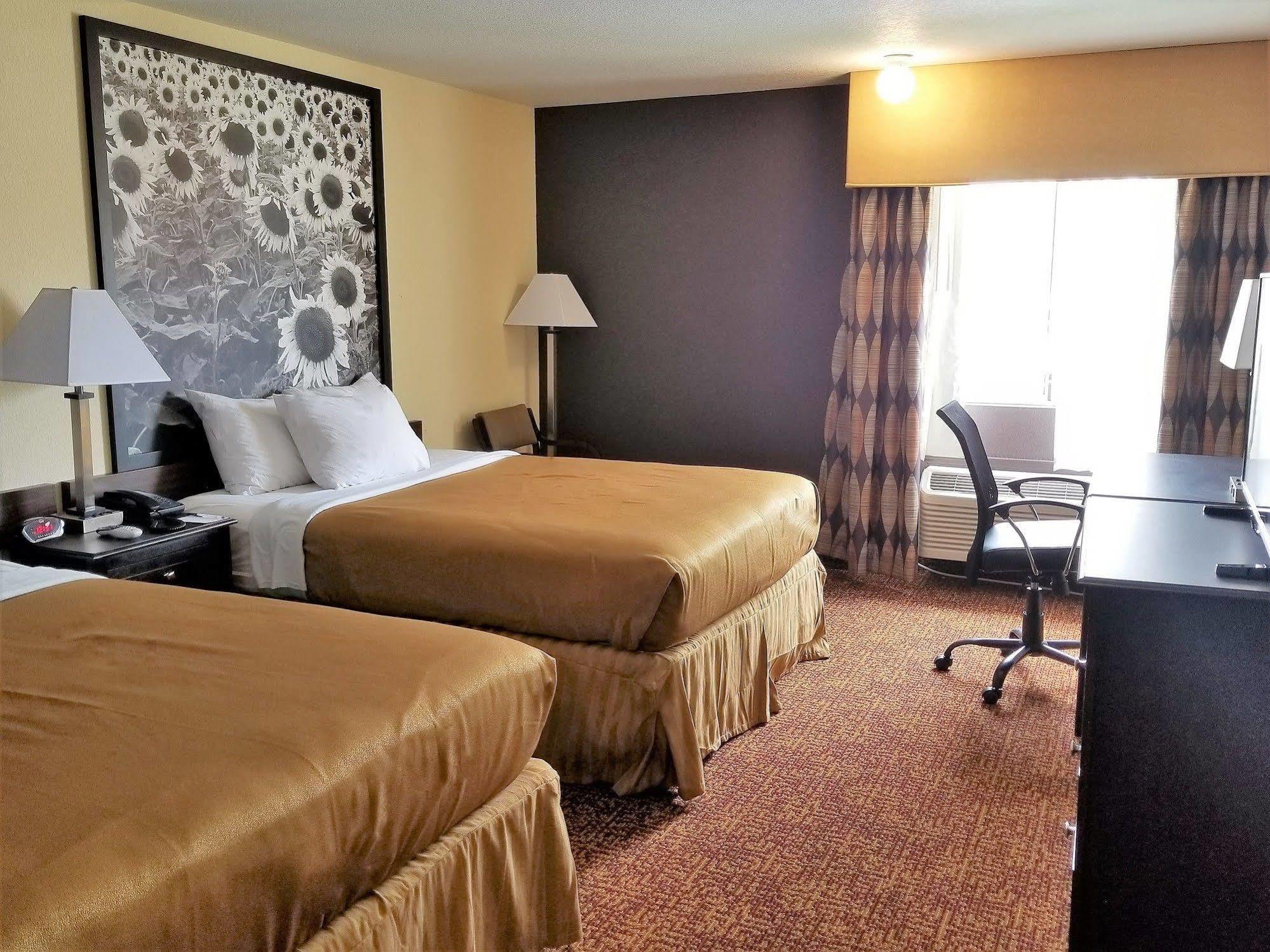 Super 8 By Wyndham Des Moines Exterior foto